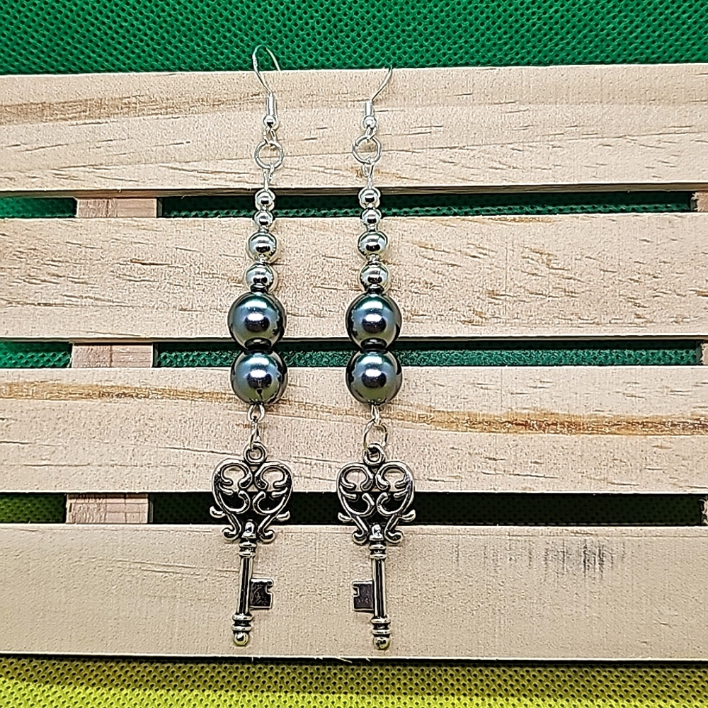 Keys To The Kingdom Collection 92.5 SS Post Earrings
